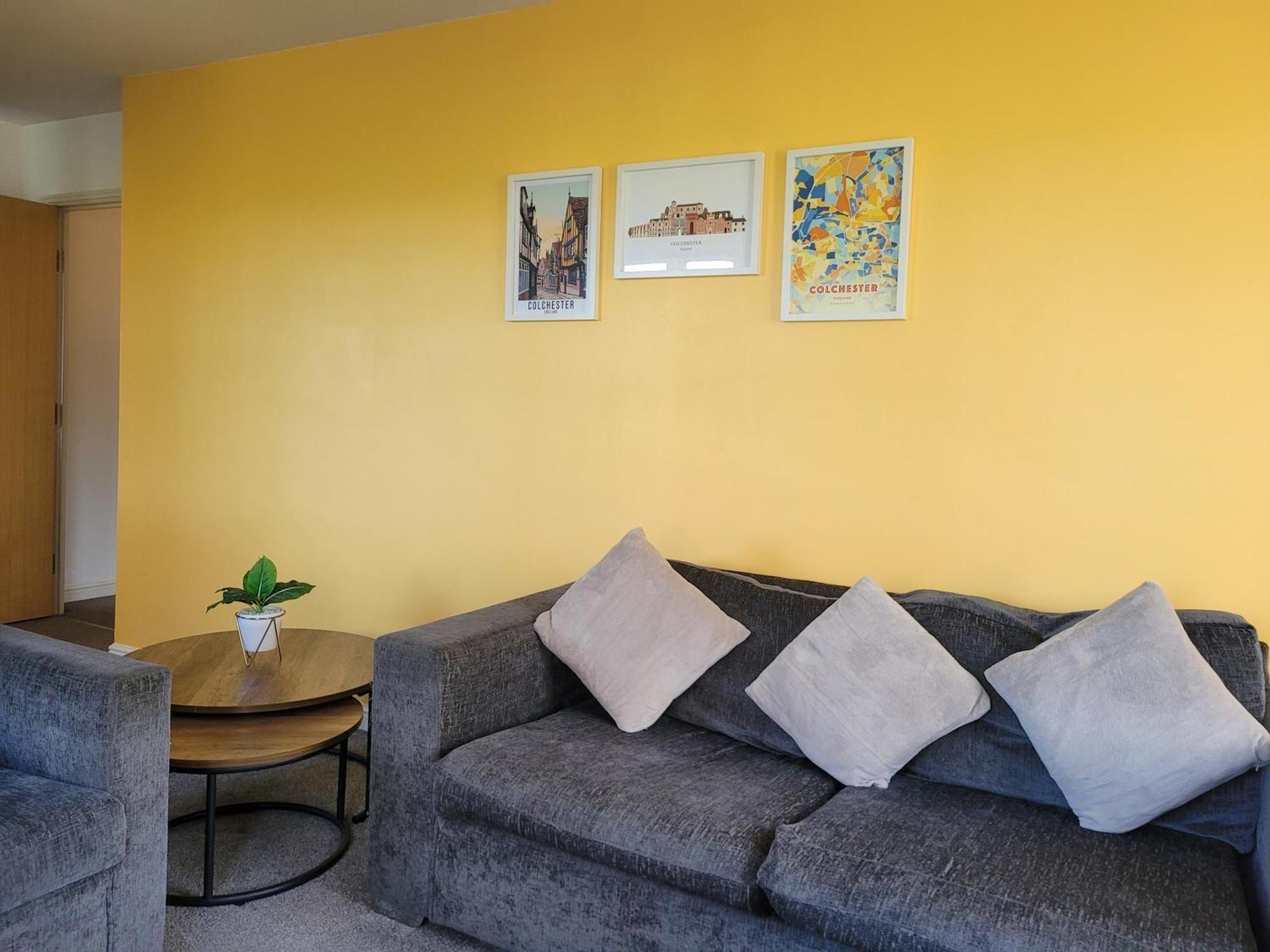 Catchpole Stays Abbey Field Apartment- A Lovely 2 Bed Apartment With Field Views Near Colchester Town Centre Екстериор снимка
